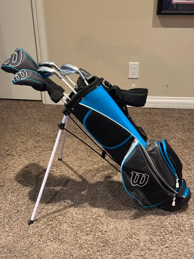 JUNIOR: WILSON PROFILE JGI BLUE (LARGE) PACKAGE GOLF CLUB SET