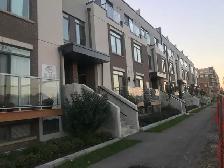 Oakville - Room for rent in a 2 bedroom townhouse