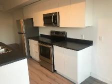 Oakville - Room for rent in a 2 bedroom townhouse - Photo 9