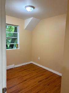 One Bedroom Apartment - Photo 2
