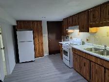Monthly Rent $1,850:.2 Bed rooms 1 bath room at House Basement
