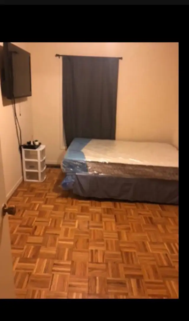 BEAUTIFUL ROOM FOR RENT NEAR Don Mills and Steeles Ave .E Aski