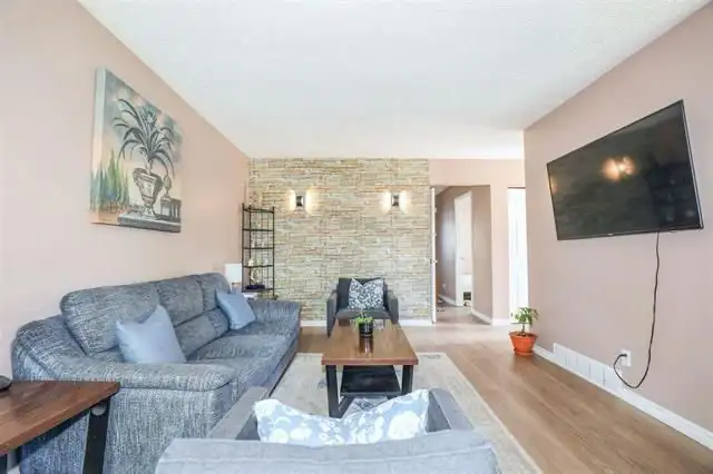 4 bed 2 Bath house for rent