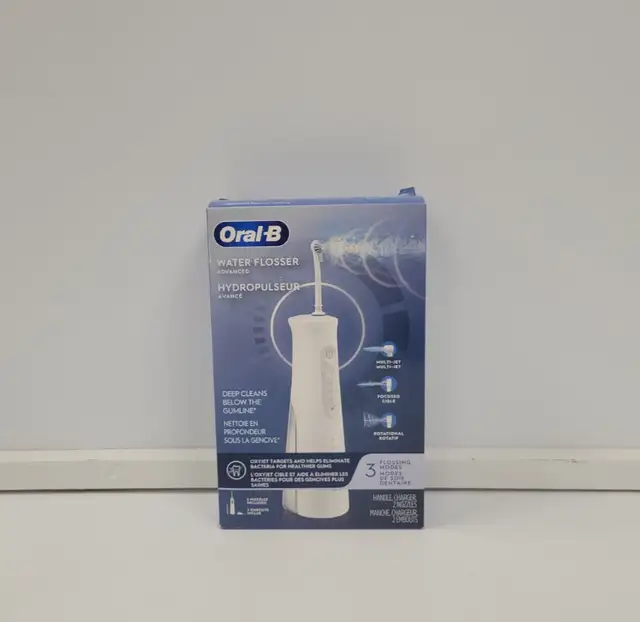(B1789) Oral B Water Flosser