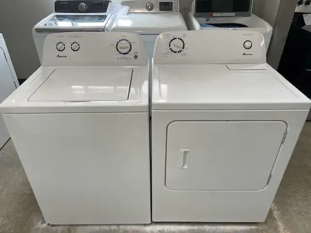 Laveuse sécheuse traditionnelles blanches Amana
