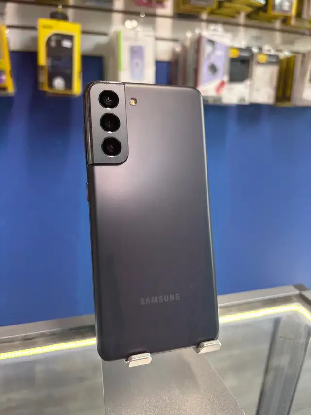 Samsung S21 128gb (Store Warranty)