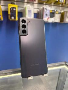 Samsung S21 128gb (Store Warranty)