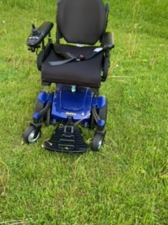 Jazzy power wheelchair 6 select excellent condition for $850Jaz