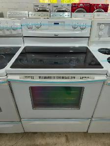 Whirlpool 30' White Electric Glass Top Stove Range Oven