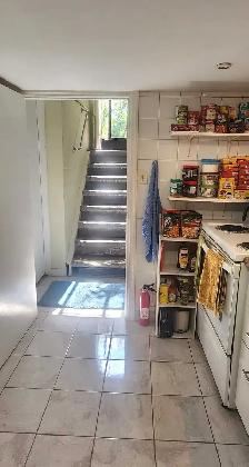 room for rent - Photo 3