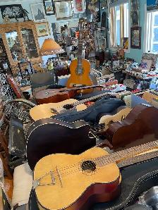 Indoor Garage Sale - Photo 3