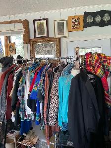 Indoor Garage Sale - Photo 7