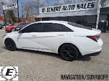 2023 Hyundai Elantra PREFERRED IVT WITH TECH PACKAGE/SUNROOF!