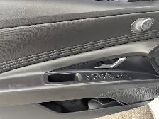 2023 Hyundai Elantra PREFERRED IVT WITH TECH PACKAGE/SUNROOF! - Photo 12