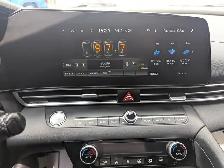 2023 Hyundai Elantra PREFERRED IVT WITH TECH PACKAGE/SUNROOF! - Photo 14