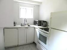 Renovated, furnished room for rent in quiet NDG (Montreal) - Photo 11