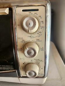 Toaster Oven For Sale - Photo 2