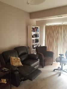 One Bedroom and One bathroom Condo for Rent in Bowmanville