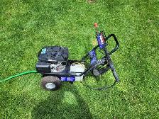 Gas Pressure Washer - Photo 3