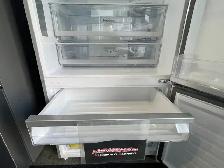 NEW 31" GE Counter Depth Bottom Freezer Fridge (17.7 Cu.Ft) - Photo 9