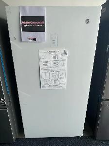NEW 32.88" GE Upright Freezer Frost Free (17.3 Cu.Ft) - Photo 2