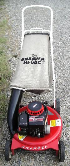SNAPPER REAR BAG GAS LAWNMOWER