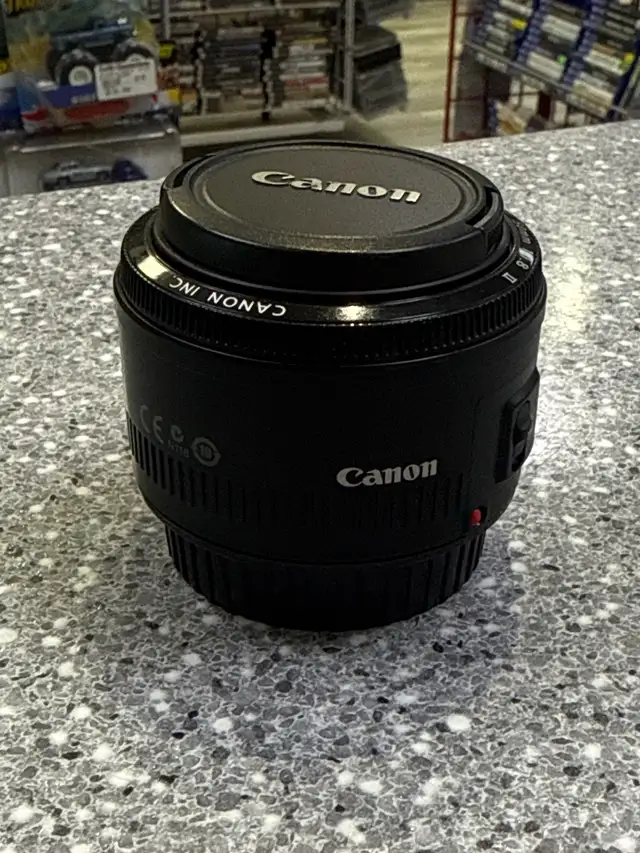 Canon 59mm EF Lens II 1 . 8