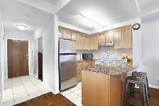 1 Bedroom   Den - Steps to transit - Photo 6