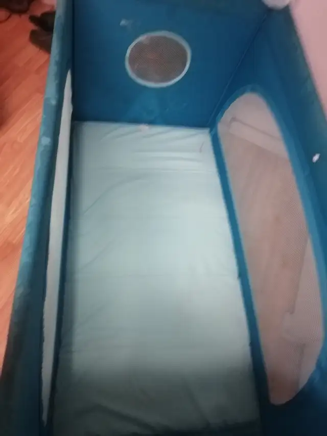Chicco turquoise playpen