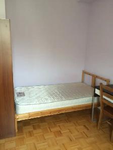 York Univ. village room for rent $600 /mon Sept 1 for F. student - Photo 5