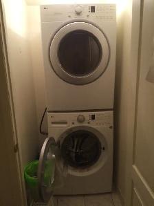 York Univ. village room for rent $600 /mon Sept 1 for F. student - Photo 7