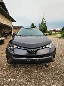 2018 TOYOTA RAV4 LE, Very low mileage, Excellent condition