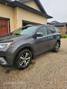 2018 TOYOTA RAV4 LE, Very low mileage, Excellent condition - Photo 5