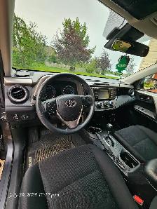 2018 TOYOTA RAV4 LE, Very low mileage, Excellent condition - Photo 6