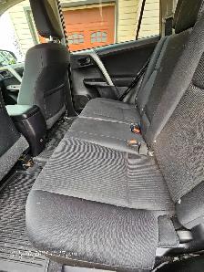 2018 TOYOTA RAV4 LE, Very low mileage, Excellent condition - Photo 8
