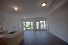 Orillia Waterfront Towhouse! - Photo 2