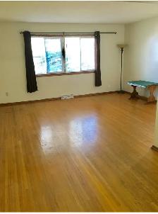 Room for rent  Suitable for couples