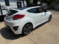 2016 Hyundai Veloster 1.6L TURBO - Photo 2