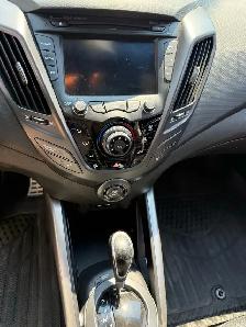 2016 Hyundai Veloster 1.6L TURBO - Photo 4