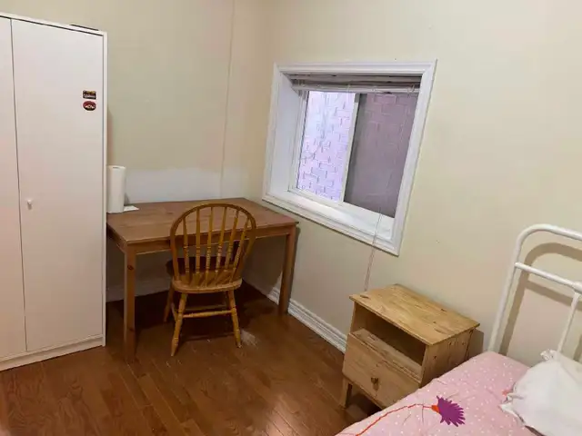 rooms for rent near York University