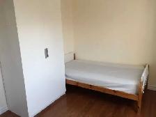 rooms for rent near York University - Photo 6