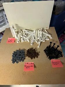 LARGE LOT OF LEGO SETS & VINTAGE PLATES AND PARTS - Photo 4