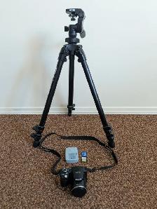 CANON sx500  Pro shot digital camera with tripod $20