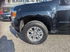 2020 GMC Canyon SLE 4X4 CREW CAB WITH A 3.6L V6! - Photo 5