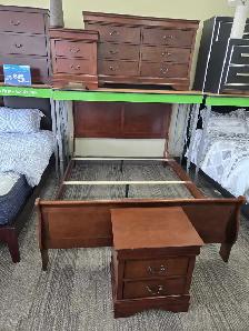 Alisdair Queen Bedroom Suite
