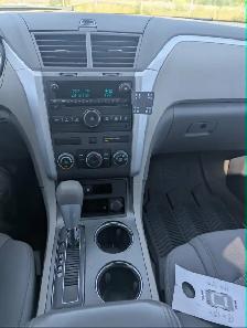 2010 Chevrolet Traverse LS - Photo 13