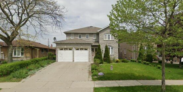 EXCELLENT LOCATION -SPACIOUS HIGH CEILING 3 BEDROOM BASEMENT FOR