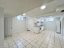 EXCELLENT LOCATION -SPACIOUS HIGH CEILING 3 BEDROOM BASEMENT FOR - Photo 2