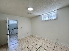 EXCELLENT LOCATION -SPACIOUS HIGH CEILING 3 BEDROOM BASEMENT FOR - Photo 4