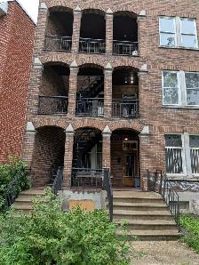 2 1/2  Secteur recherché 1061$ rue Sherbrooke pres de Papineau